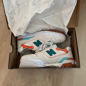 (Brand New) New Balance 550 Sneakers